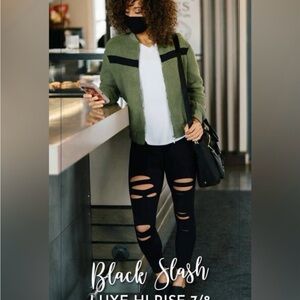 ZYIA Black Slash Luxe Hi-Rise 7/8 Leggings Sz 4